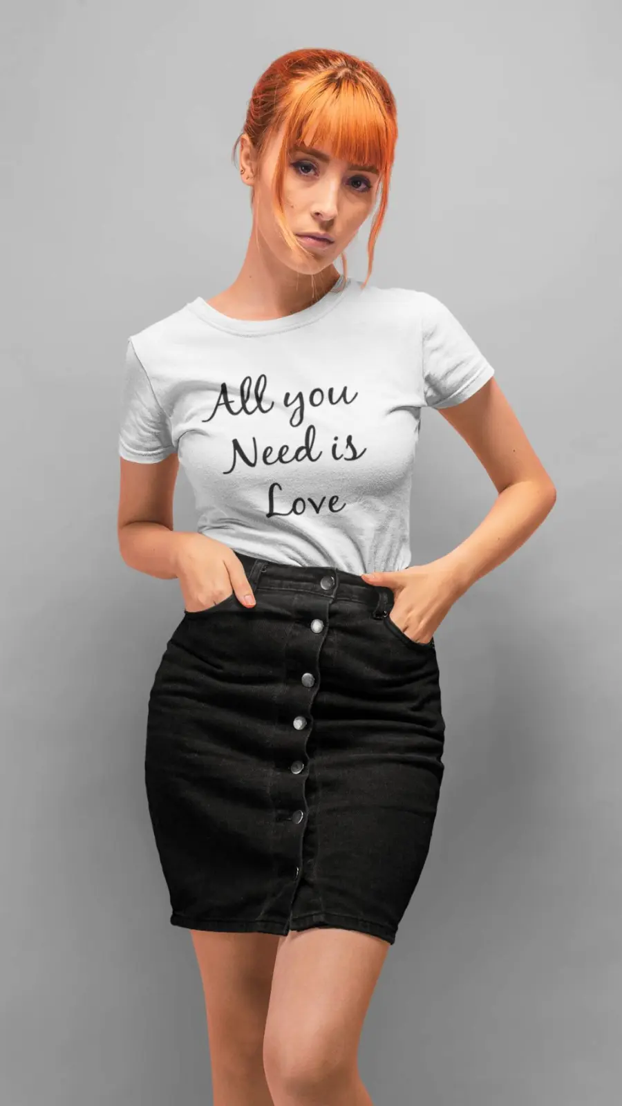 Remera Blanca Estampada 'All You Need Is Love'