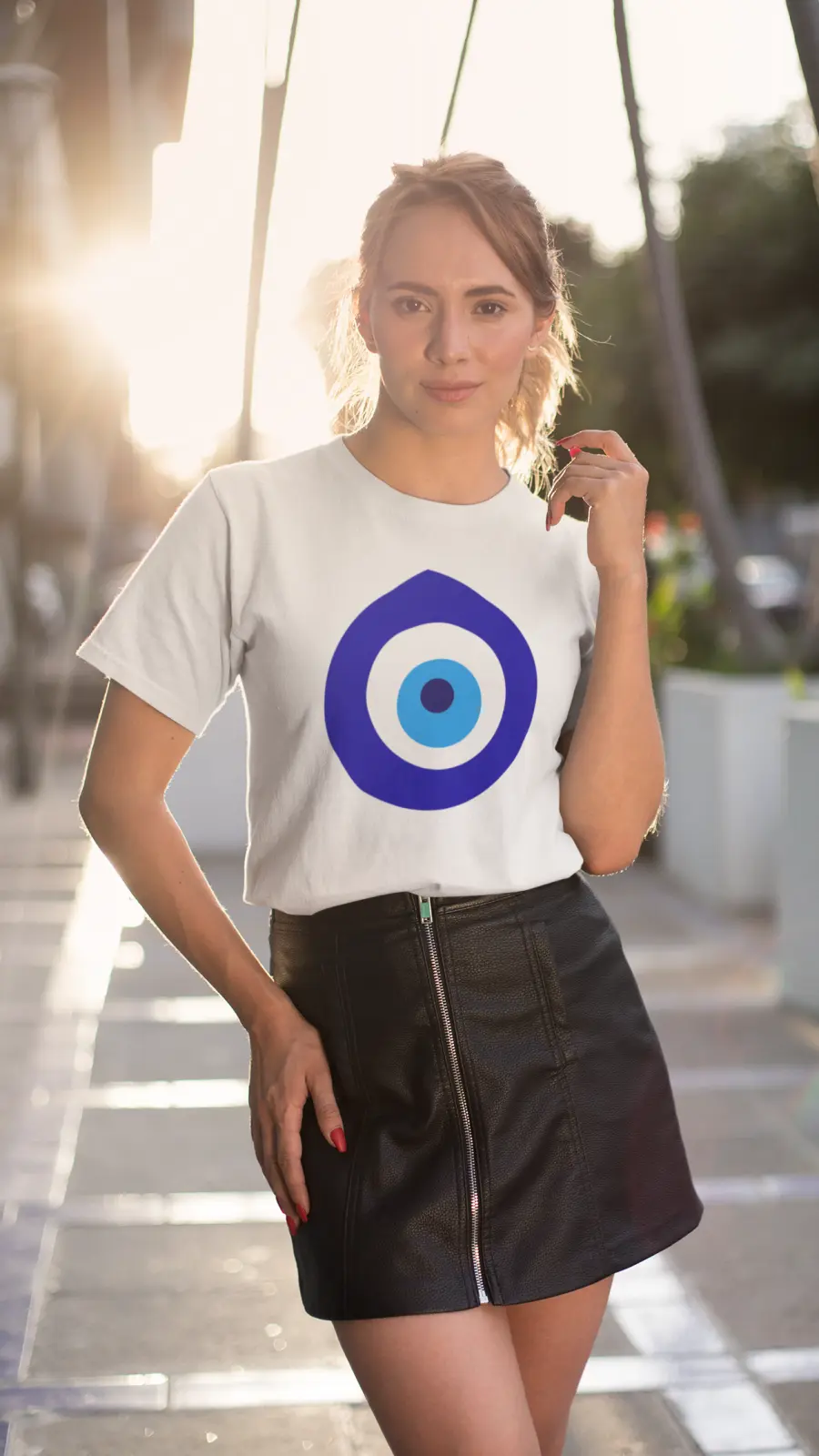 Remera Ojo Turco: Tu Amuleto de Estilo Looks